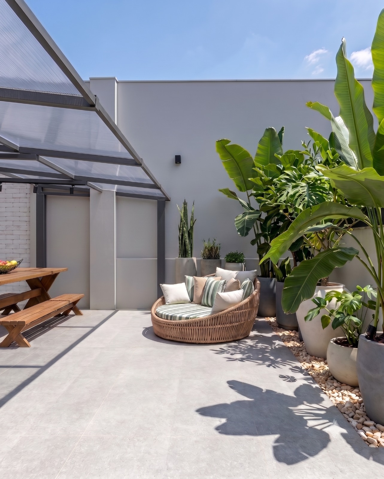 Residencial Contemporâneo — Iluminação Linear Embutida
